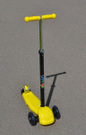 Самокат трехколесный Ateox с телескопическим рулем (Желтый)