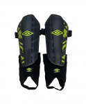 Щитки футбольные Umbro Veloce Guard W/Det Sock 20909U, темно-серый/зеленый